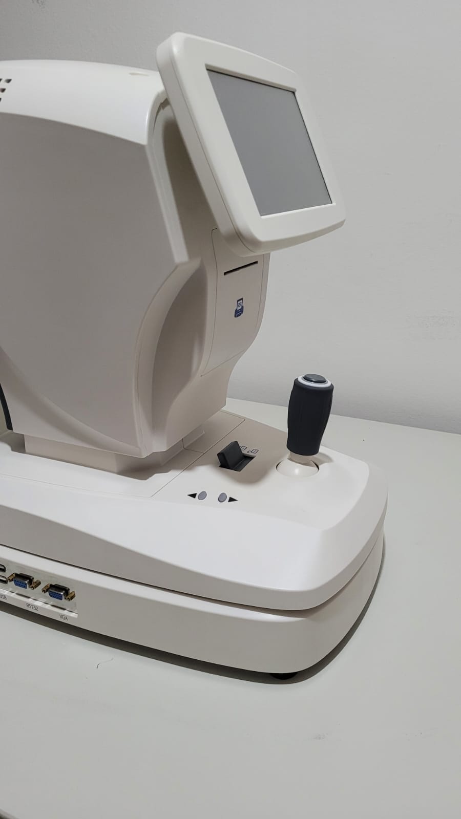 Autorefractor Keratómetro ARK7600