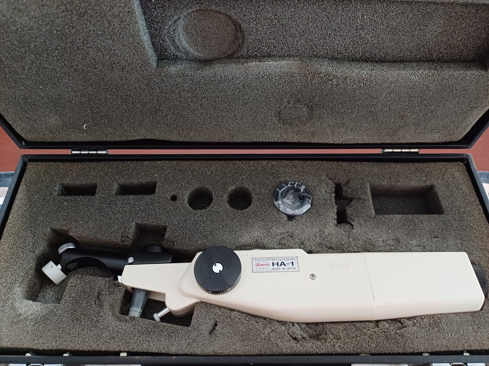 Tonómetro de mano KOWA HA-1