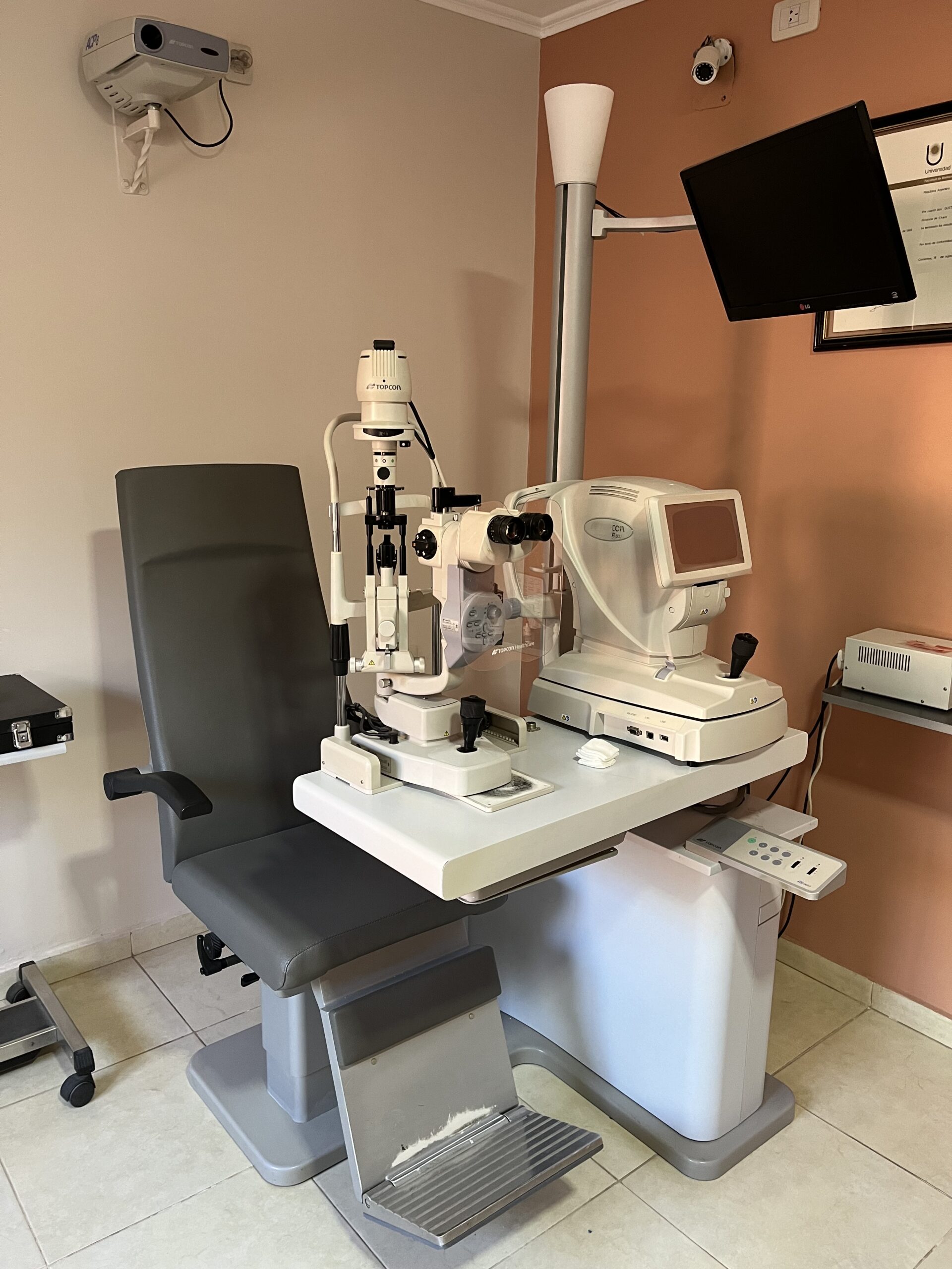 Columna Topcon IS-600 II