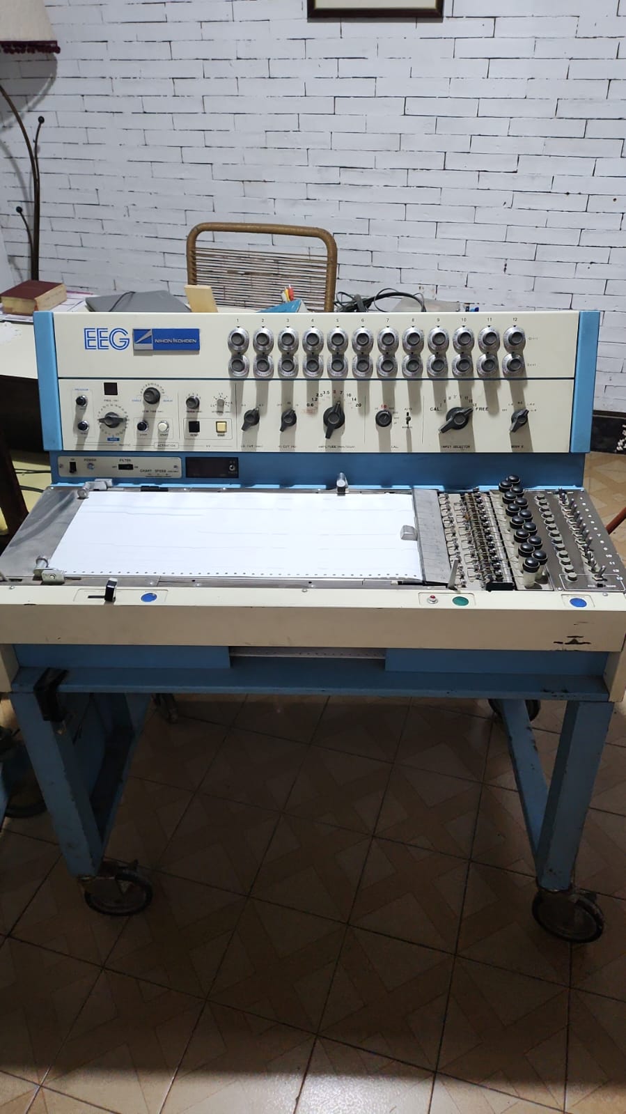Nihon Khoden EEG-6113