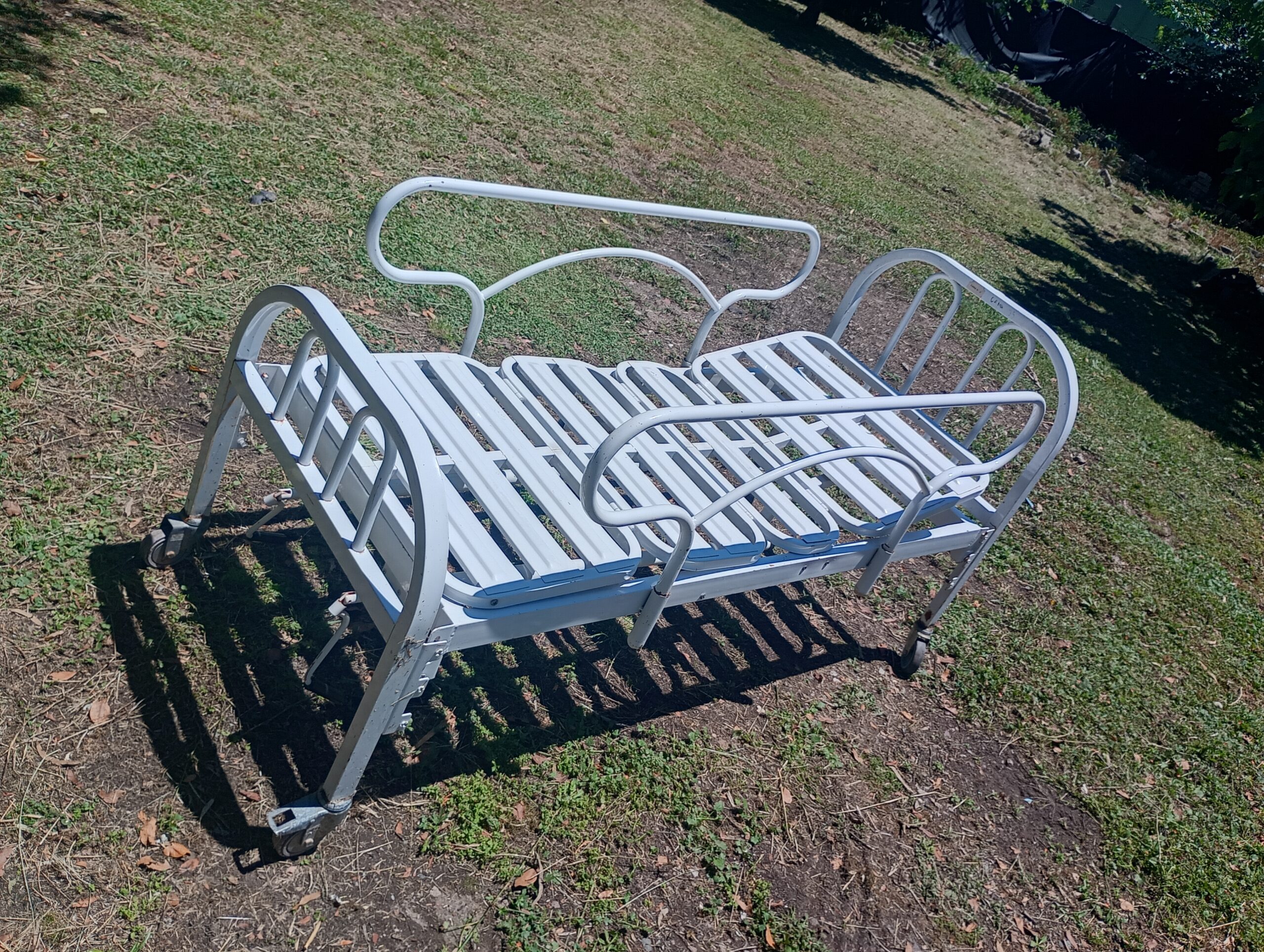 Camas de hospital por lotes