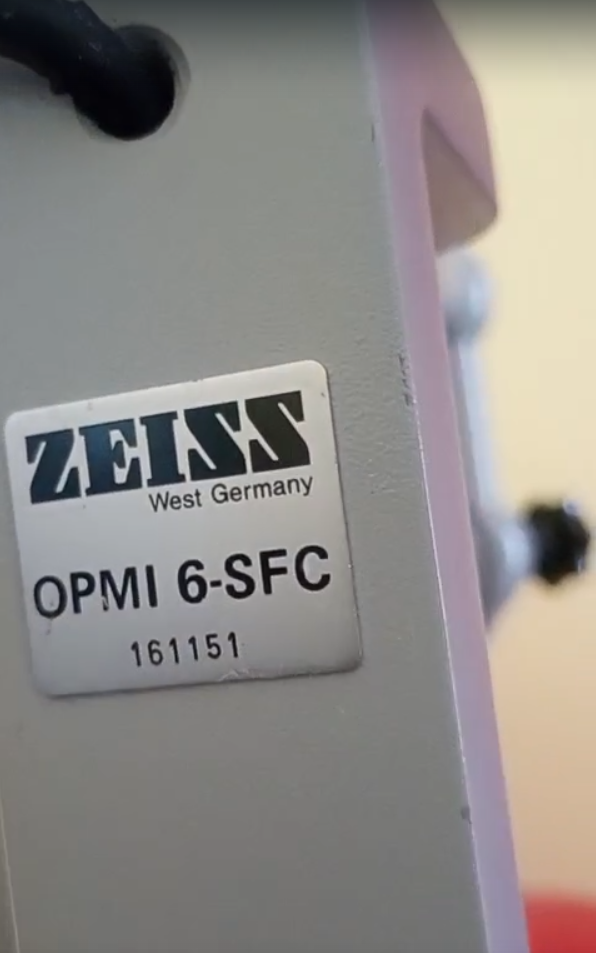 Microscopio quirúrgico Carl Zeiss, OPMI 6-SFC