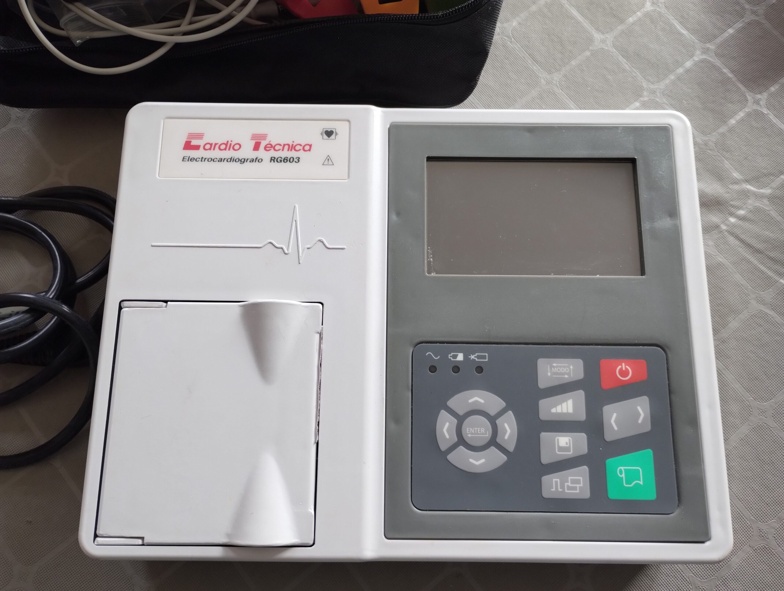 Electrocardiografo
