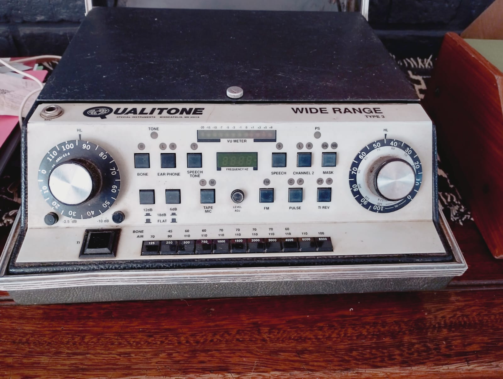 LADIE AI-250